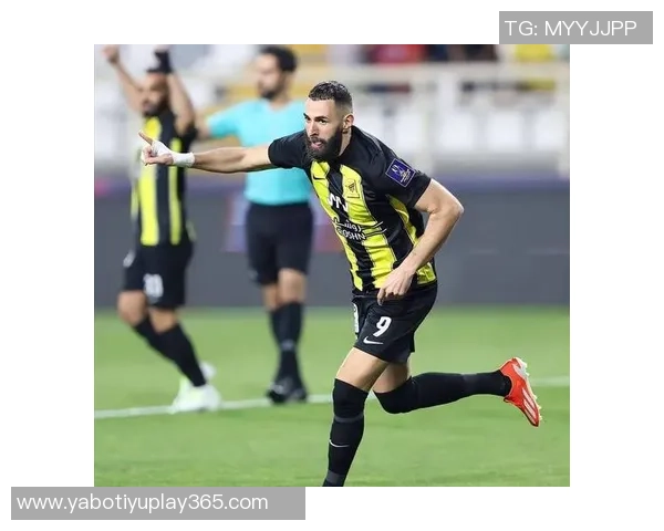 本泽马回应传闻称要求吉达联合签索拉里纯属记者幻想